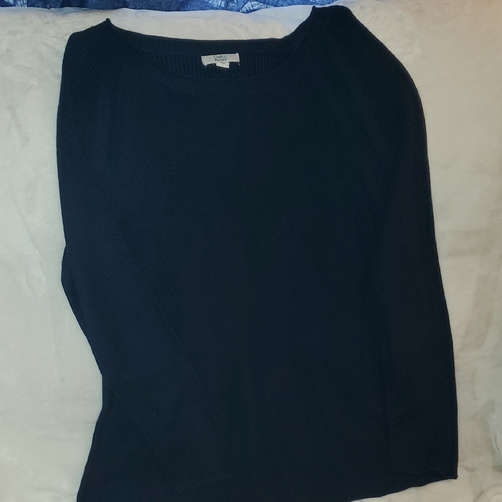 Elegant Navy Blue Knit Sweater